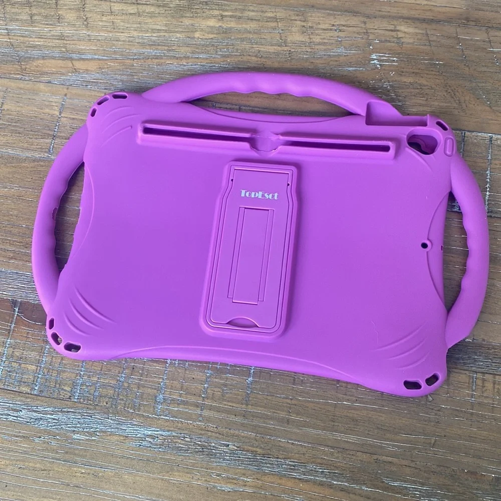 iPad case with pencil holder